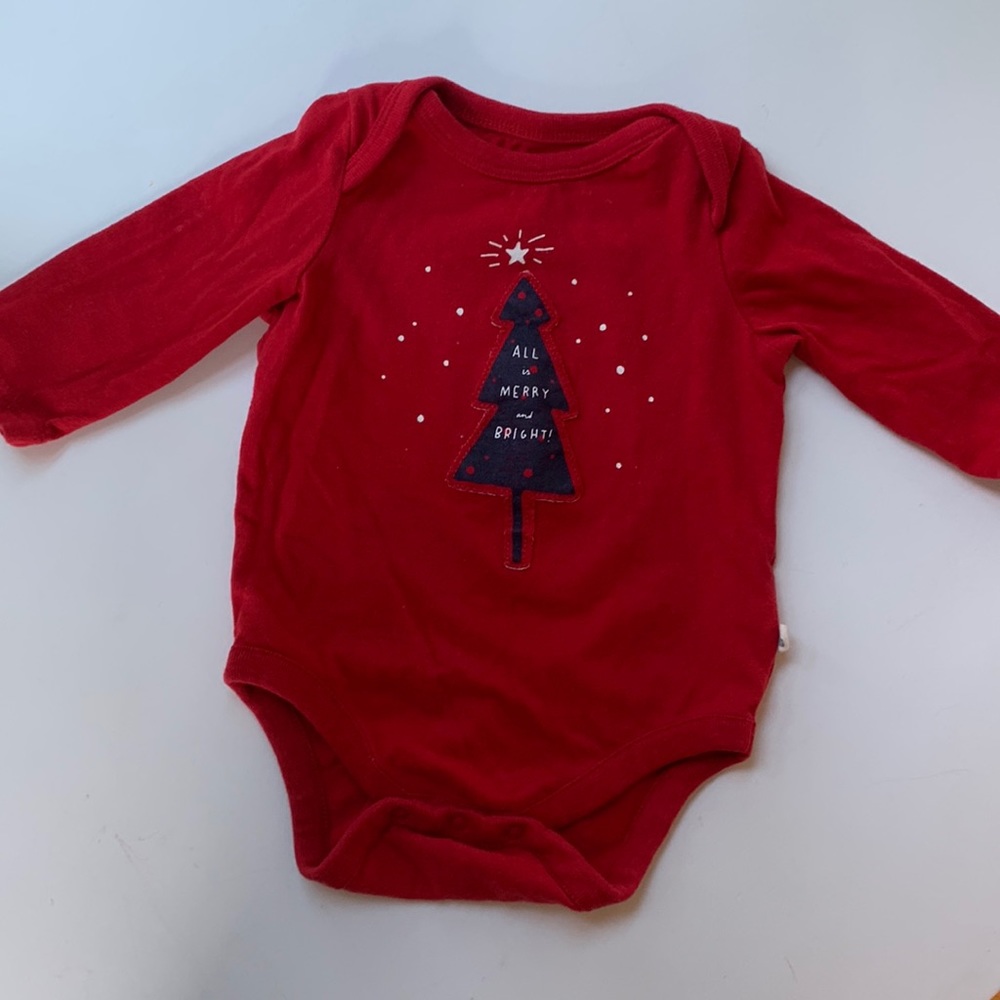 Gap merry and bright top 3-6 months organic cotton